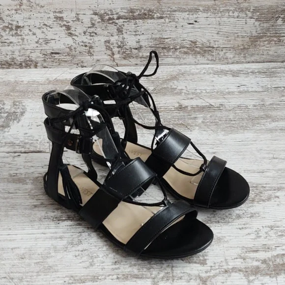 Like New Nine West Black Gladiator Sandal - Picture 7 of 14